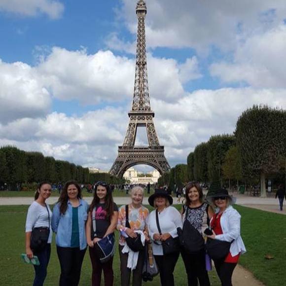 Meet your Posher, Amanda - Picture 1 of 1